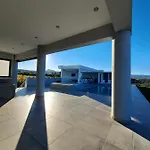Maria Luxury *
