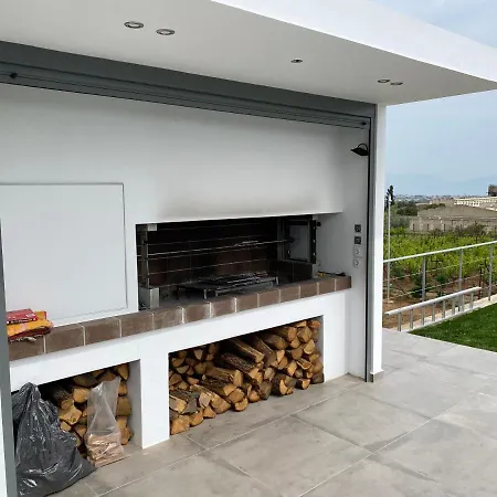 Maria Luxury Villa Lechaio