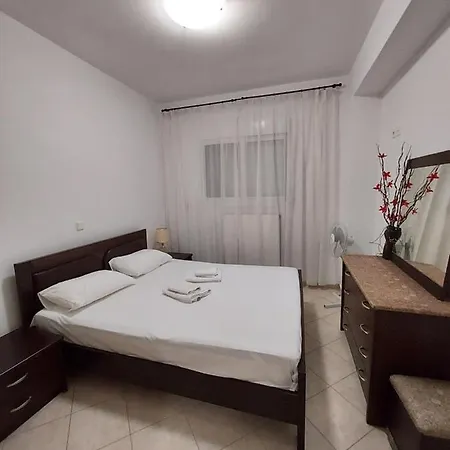 Maria Luxury Léheo