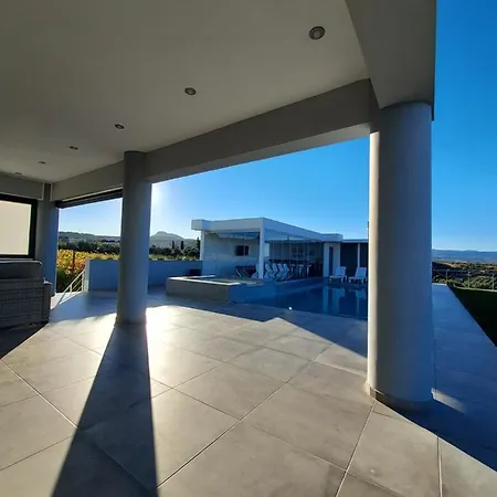 Maria Luxury *