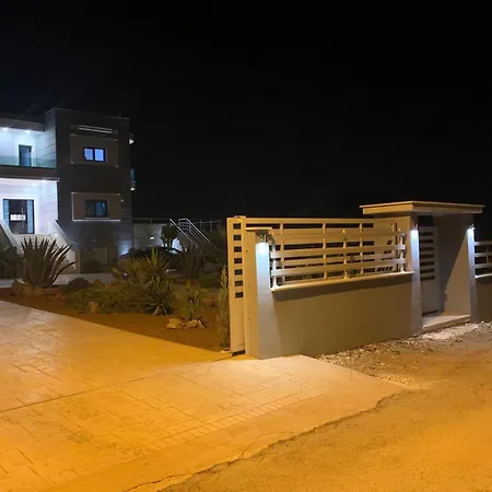 Maria Luxury Léheo