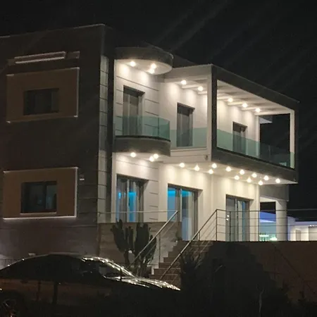 فيلة Maria Luxury *