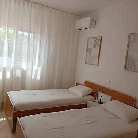 Maria Luxury Lechaio