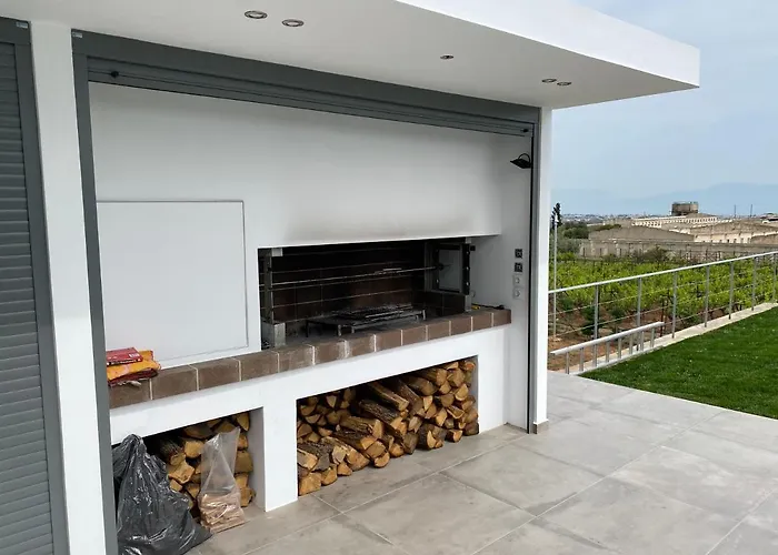 Maria Luxury Villa Lechaio