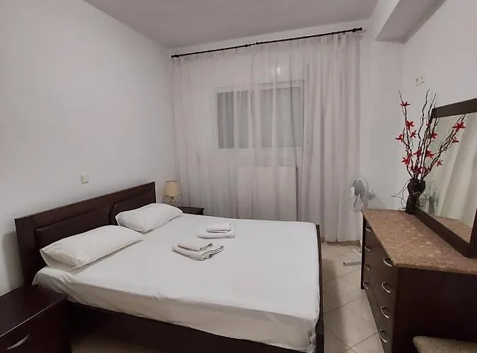 Maria Luxury Lechaio