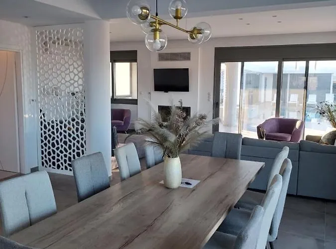 Maria Luxury Villa *