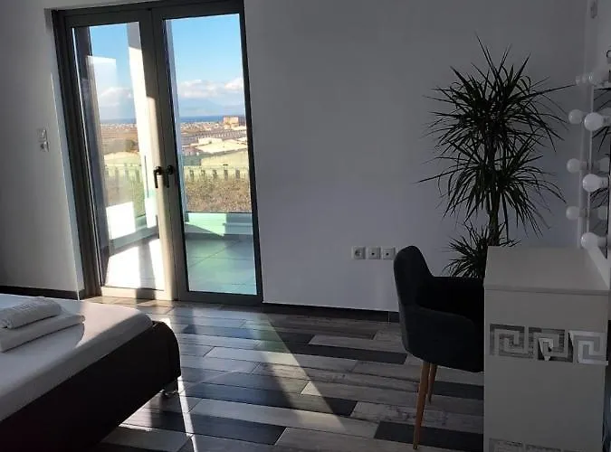 Maria Luxury Villa Lechaio