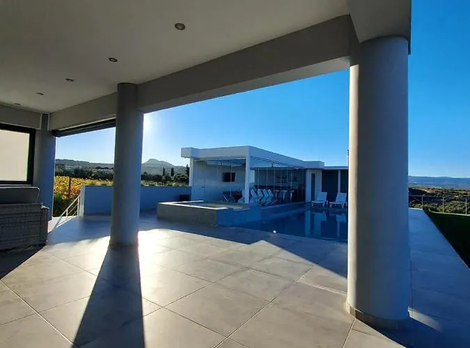 Maria Luxury *
