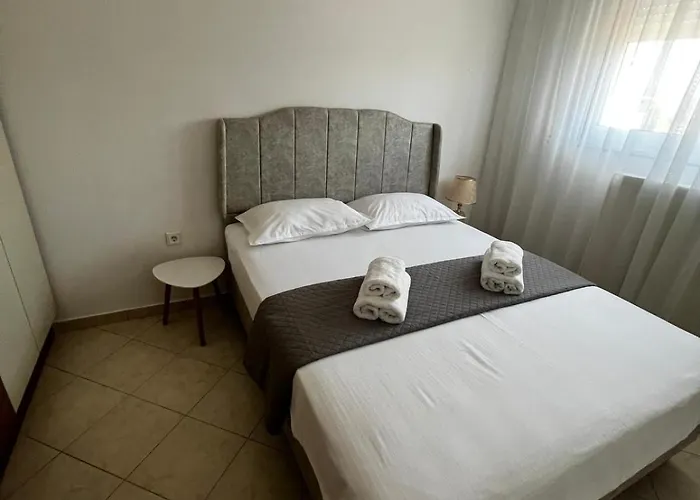 Maria Luxury Villa Lechaio